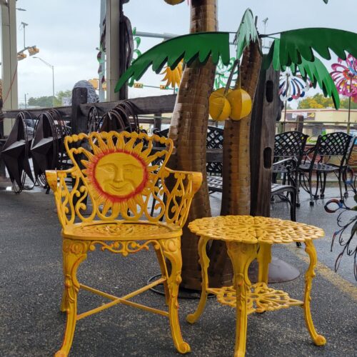Small Sun Chair With Matching End Table.