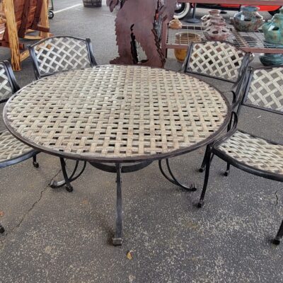 This Cross-weave Table & Chairs Set Has A Two-tone Finish To Bring Out The Distinctive Pattern.