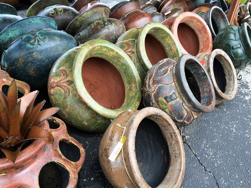 Big mouth "Cuban'" pots with or without stands for sale at Rustler's Junction